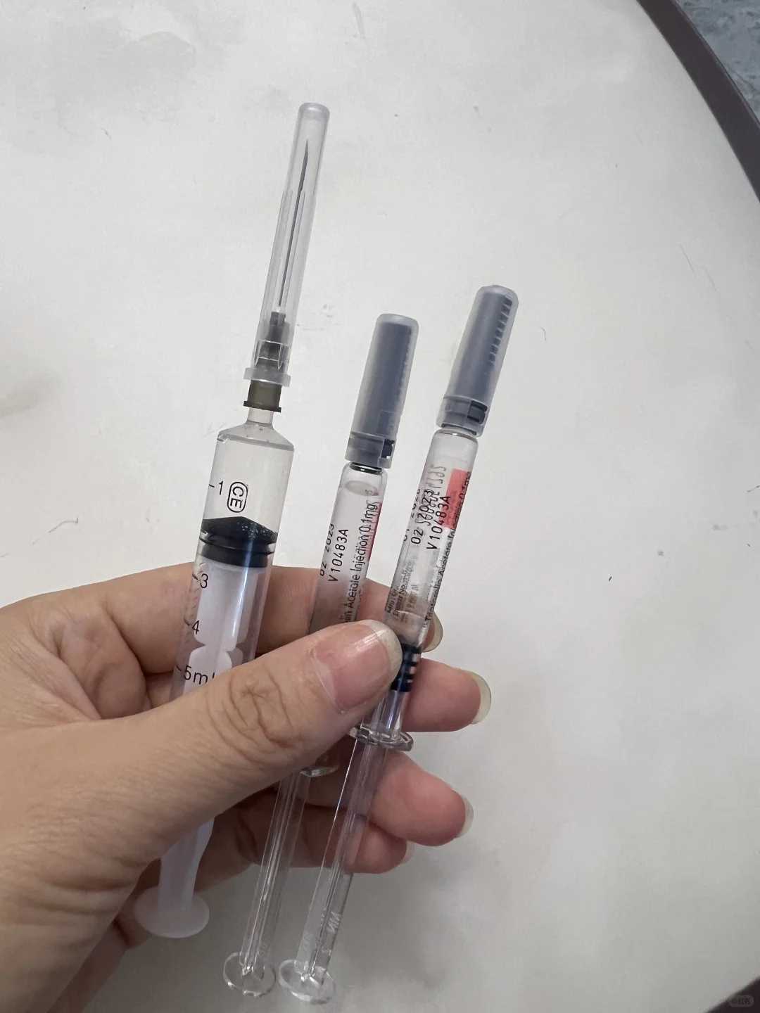 女性卵巢早衰借卵生子助孕多少钱？【供卵借卵捐卵三代试管指定捐卵试管男女